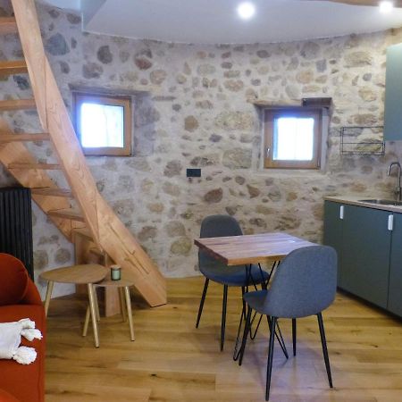 La Tour Du Canet Longessaigne Exterior foto